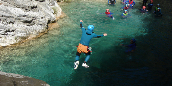 Participants à un canyoning.